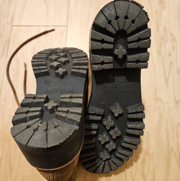 INDIGO RD. INDIRAN2 brown faux suede fur lace up lug sole booties 6 - Picture 4 of 4